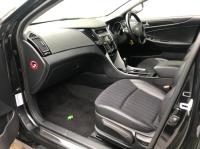2011 Hyundai I45 YF MY11 image 8