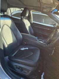 2018 Toyota Camry AXVH71R image 8