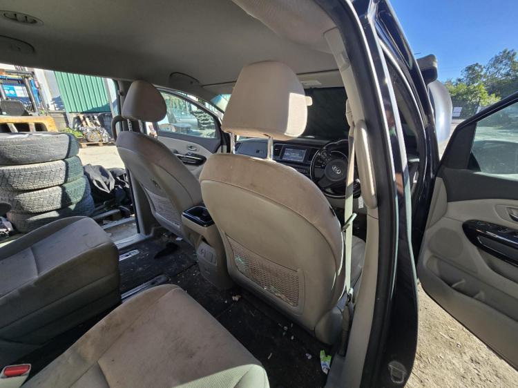 kia Carnival YP SI Mar 2015 Parts & Wrecking