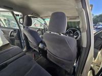 2010 Toyota Prado GRJ150R GLX image 8
