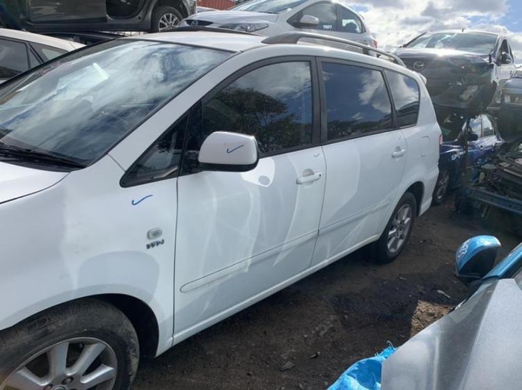 toyota Avensis Verso 2005 Parts & Wrecking