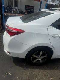 2015 Toyota Corolla image 8