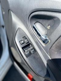 2003 Toyota Echo image 8