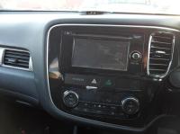 2013 Mitsubishi Outlander LS image 8