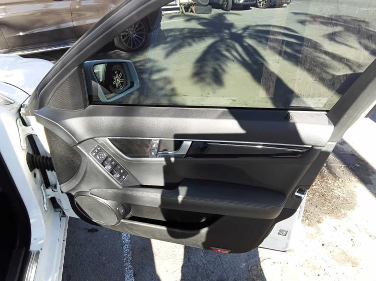 mercedes benz C250 ELEGANCE Nov 2013 Parts & Wrecking