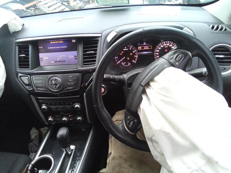 nissan Pathfinder ST Mar 2018 Parts & Wrecking