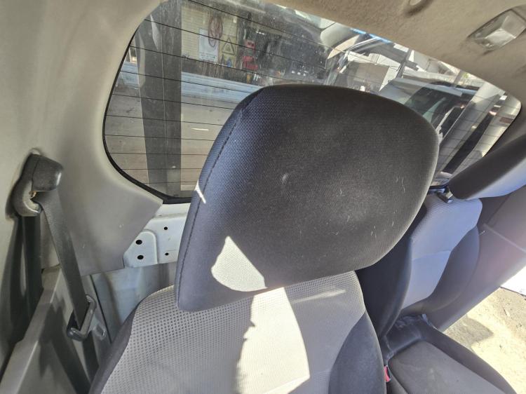 mitsubishi Triton MN GL Jul 2013 Parts & Wrecking
