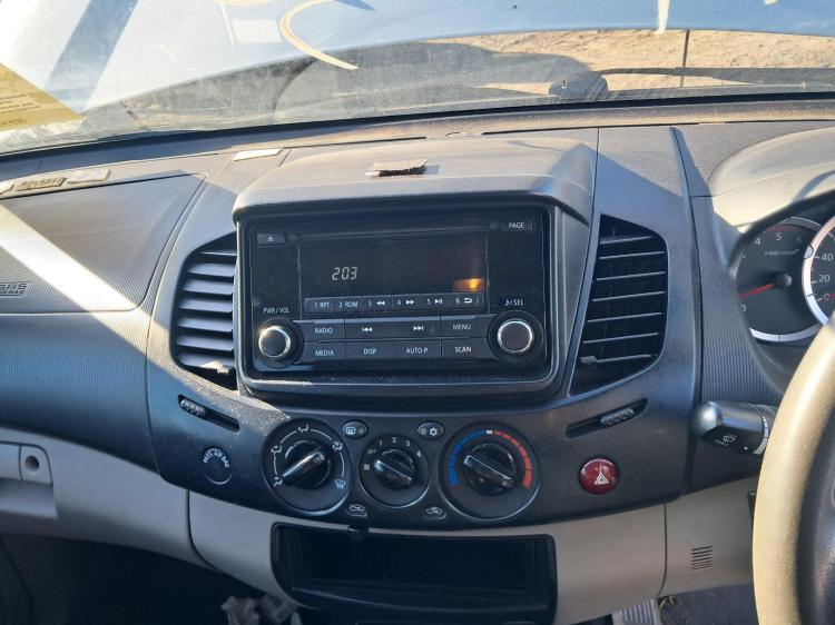 mitsubishi Triton MN Dec 2014 Parts & Wrecking