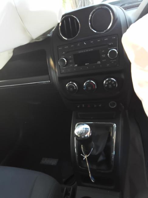 jeep Compass SPORT Oct 2013 Parts & Wrecking