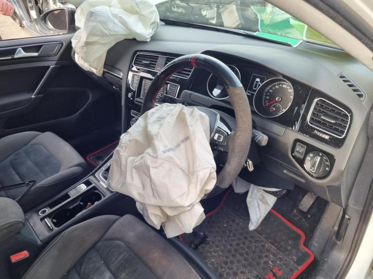 volkswagen Golf 103 TSI HIGHLINE GEN 7 2014 Parts & Wrecking