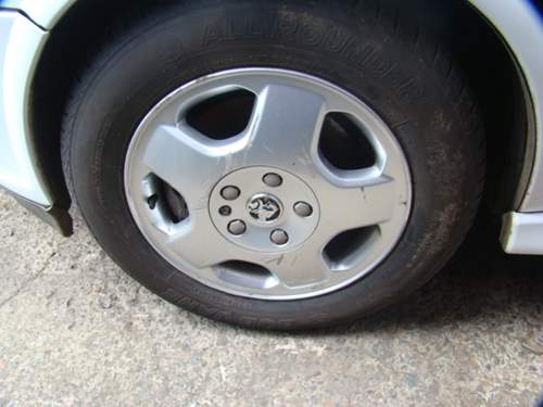 holden Vectra Mar 2001 Parts & Wrecking