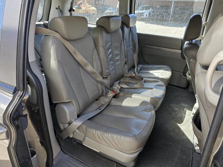 kia Carnival GBB8J46 SLI Jul 2010 Parts & Wrecking