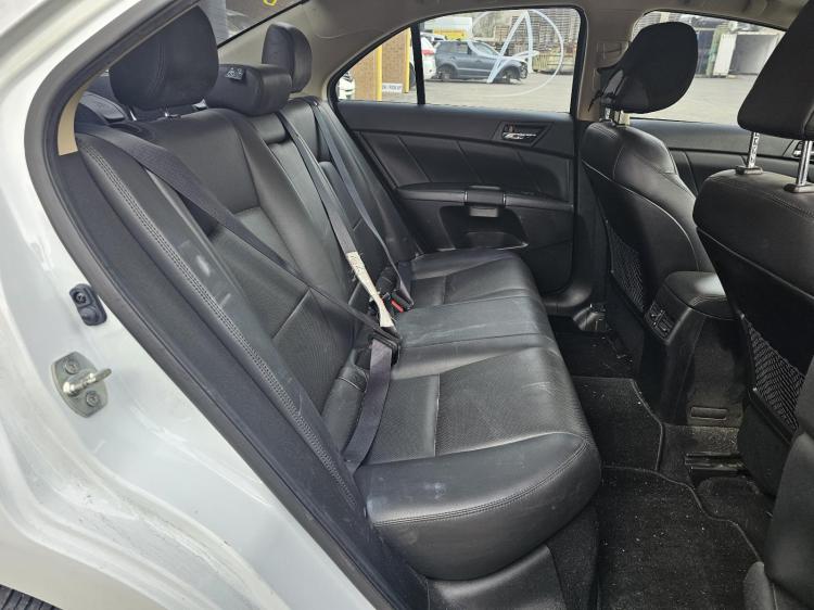 suzuki Kizashi FR PRESTIGE Jan 2012 Parts & Wrecking