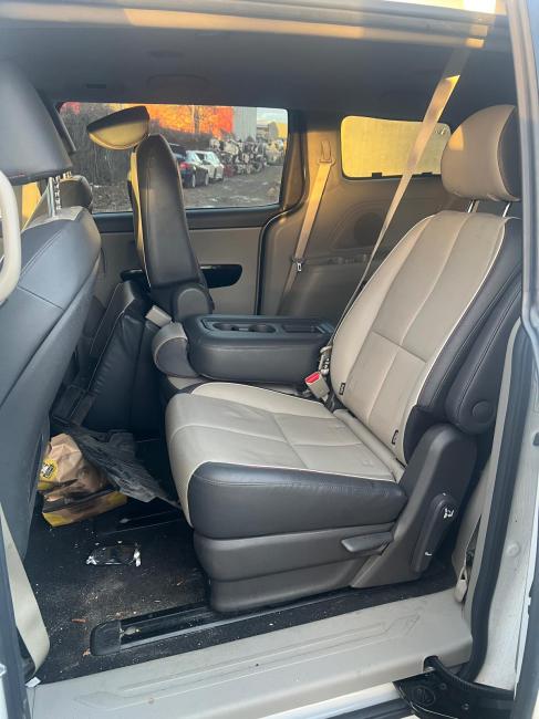 kia Carnival YP Feb 2018 Parts & Wrecking