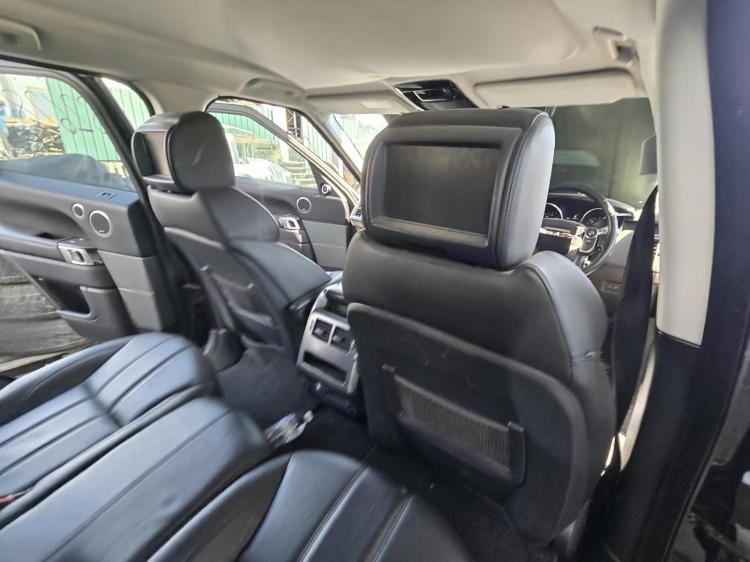 land rover Range Rover Sport L494 TDV6 SE Aug 2015 Parts & Wrecking