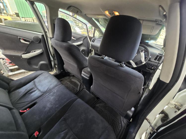 toyota Prius ZVW30R HATCH Parts & Wrecking