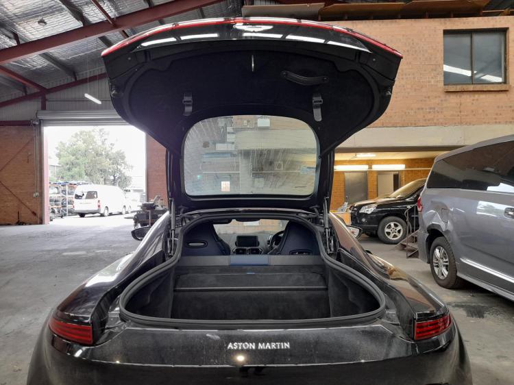 aston martin Vantage V8 Jul 2017 Parts & Wrecking