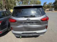 2021 Ldv D90 image 8