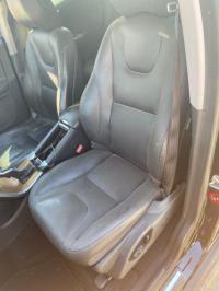 2017 Volvo Xc60 D4 image 8