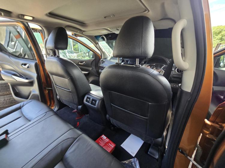 nissan Navara NP300 ST-X Apr 2015 Parts & Wrecking