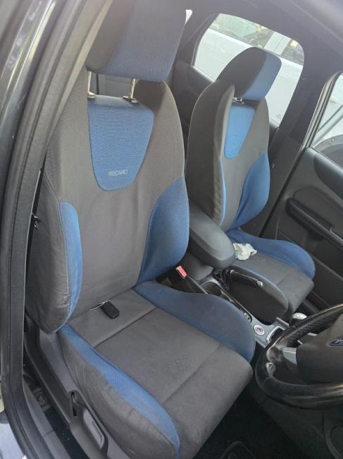 ford Focus XR5 2010 Parts & Wrecking