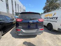 2015 Jeep Cherokee KL image 8