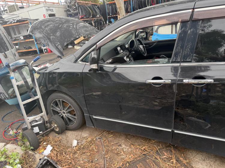 nissan Elgrand 2017 Parts & Wrecking