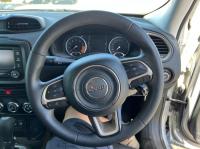 2016 Jeep Renegade BU image 8