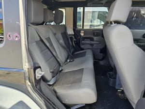 2008 Jeep Wrangler 3.8L EGT MAN 6SPD AWD UNLIMITED SPORT image 8