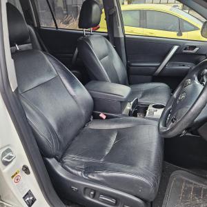 2013 Toyota Kluger GSU40R image 8