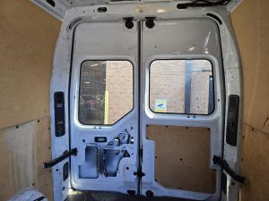 2018 Renault Master 2.3DT AUTO 6SPD FWD MWB MID ROOF image 8