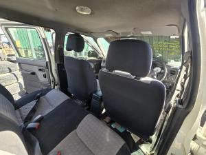 2011 Nissan Navara D22 ST-R image 8