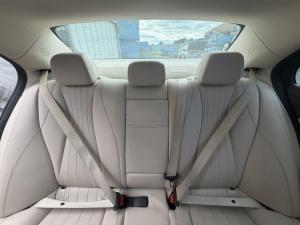 2017 Mercedes Benz E220 E220D image 8