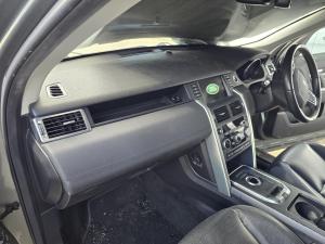 2016 Land Rover Discovery Sport L550 SD4 HSE image 8