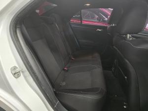 2015 Chrysler 300 6.4L ESG AUTO 8SPD RWD SRT CORE LX image 8