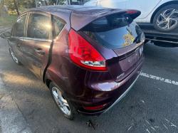 2012 Ford Fiesta image 8