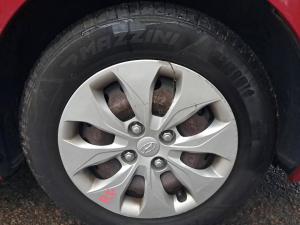 2016 Hyundai Accent image 8