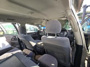 2009 Toyota Land Cruiser UZJ200R GXL image 8