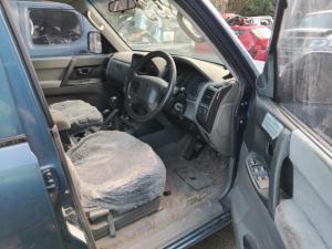 2001 Mitsubishi Pajero image 8