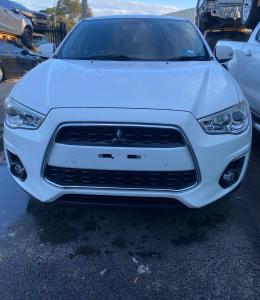 2015 Mitsubishi Asx image 8