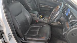 2013 Chrysler 300c C LUXURY image 8