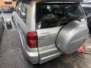 2003 Toyota Rav4 image 8