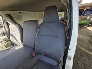 2008 Toyota Hiace TRH201R image 8