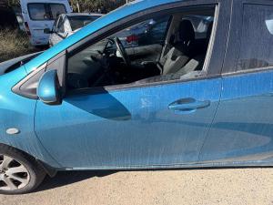 2014 Mazda 2 image 8