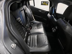 2017 Alfa Romeo Giulia 2.0L AUTO 8SPD RWD VELOCE image 8