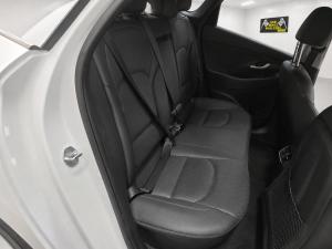 2020 Hyundai I30 PD 2.0L G4NC AUTO 6SPD FWD ACTIVE image 8
