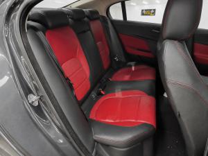 2015 Jaguar Xe X760 2.0DT AJ20D4 EURO 6 AUTO ZF 8SPD RWD R-SPORT image 8