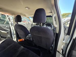 2015 Nissan Navara D23 RX image 8