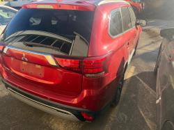 2018 Mitsubishi Outlander image 8
