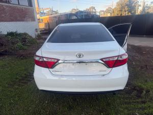 2017 Toyota Camry image 8